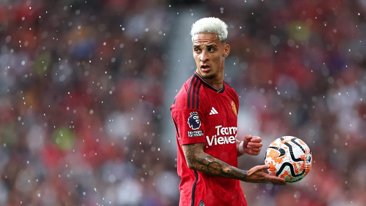 GOAL: Newport 2-3 Manchester United, Antony puts United AHEAD